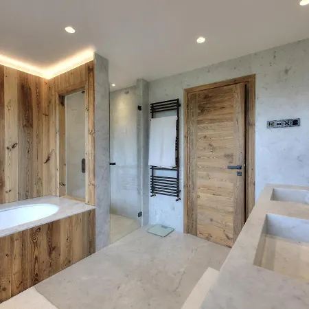 Chalet De Luxe Avec Piscine, Jacuzzi, Sauna Et Cinema A Megeve - Fr-1-569-172 *