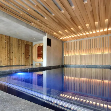 Chalet De Luxe Avec Piscine, Jacuzzi, Sauna Et Cinema A Megeve - Fr-1-569-172 Chalet Megeve